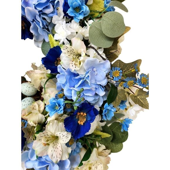 Blue Hydrangea wreath with poppies, birds nest and faux robin eggs. Beautiful!! - Picture 3 of 13